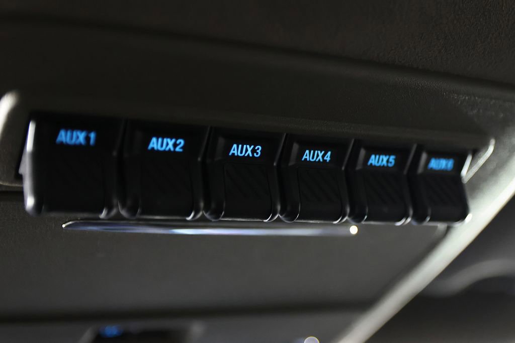 Used 2025 Ford F250 Platinum w/ Platinum Plus Package AWD/4WD image 36