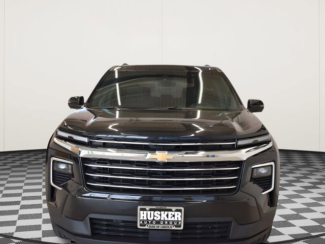 Used 2024 Chevrolet Traverse LT AWD/4WD image 3