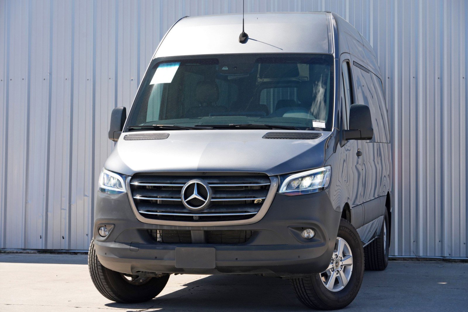 Used 2023 Mercedes-Benz Sprinter 2500 image 3
