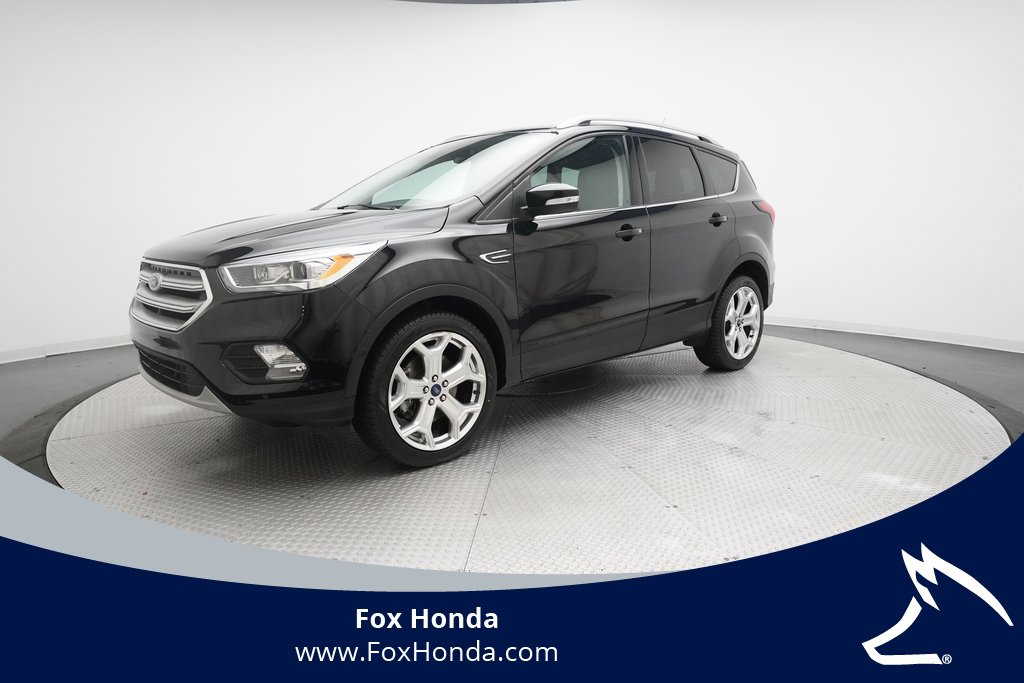 Used 2019 Ford Escape Titanium w/ U9j03 - Titanium Tow Package