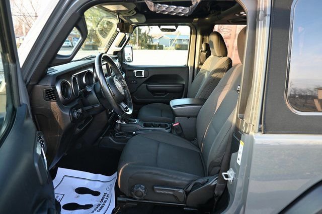 Used 2020 Jeep Wrangler Sport image 24