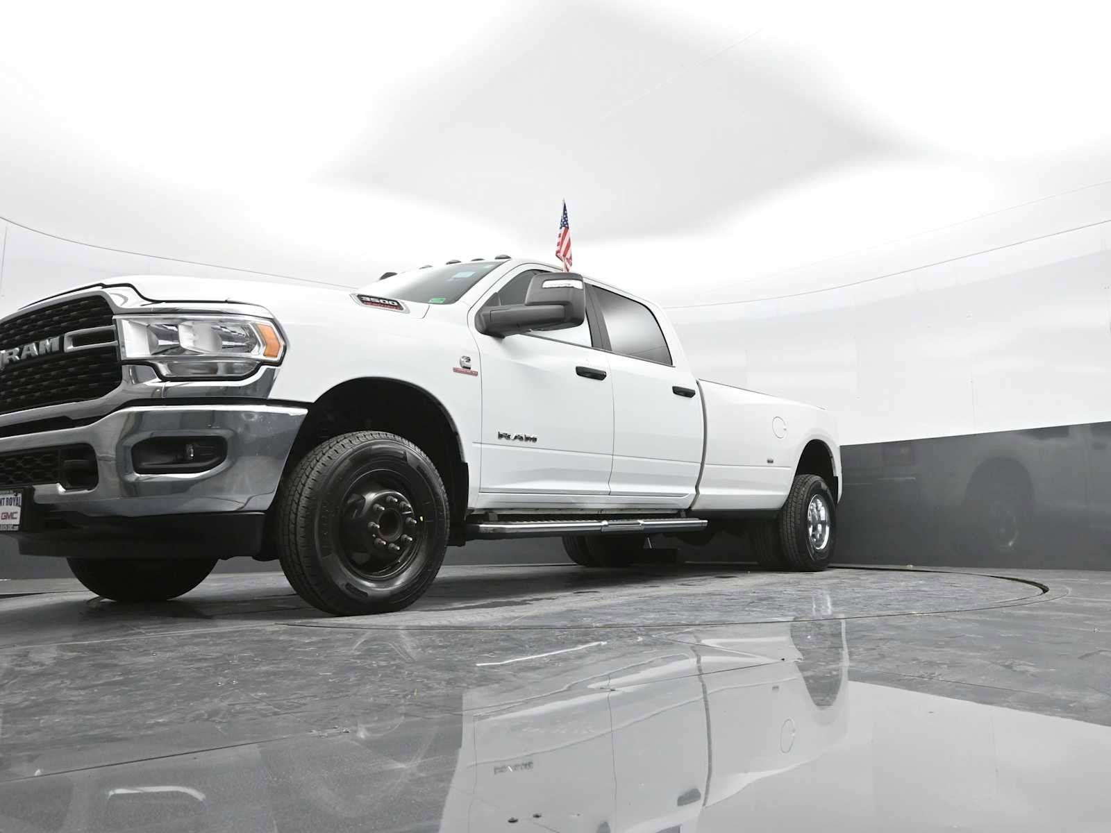 Used 2024 RAM 3500 Big Horn image 31