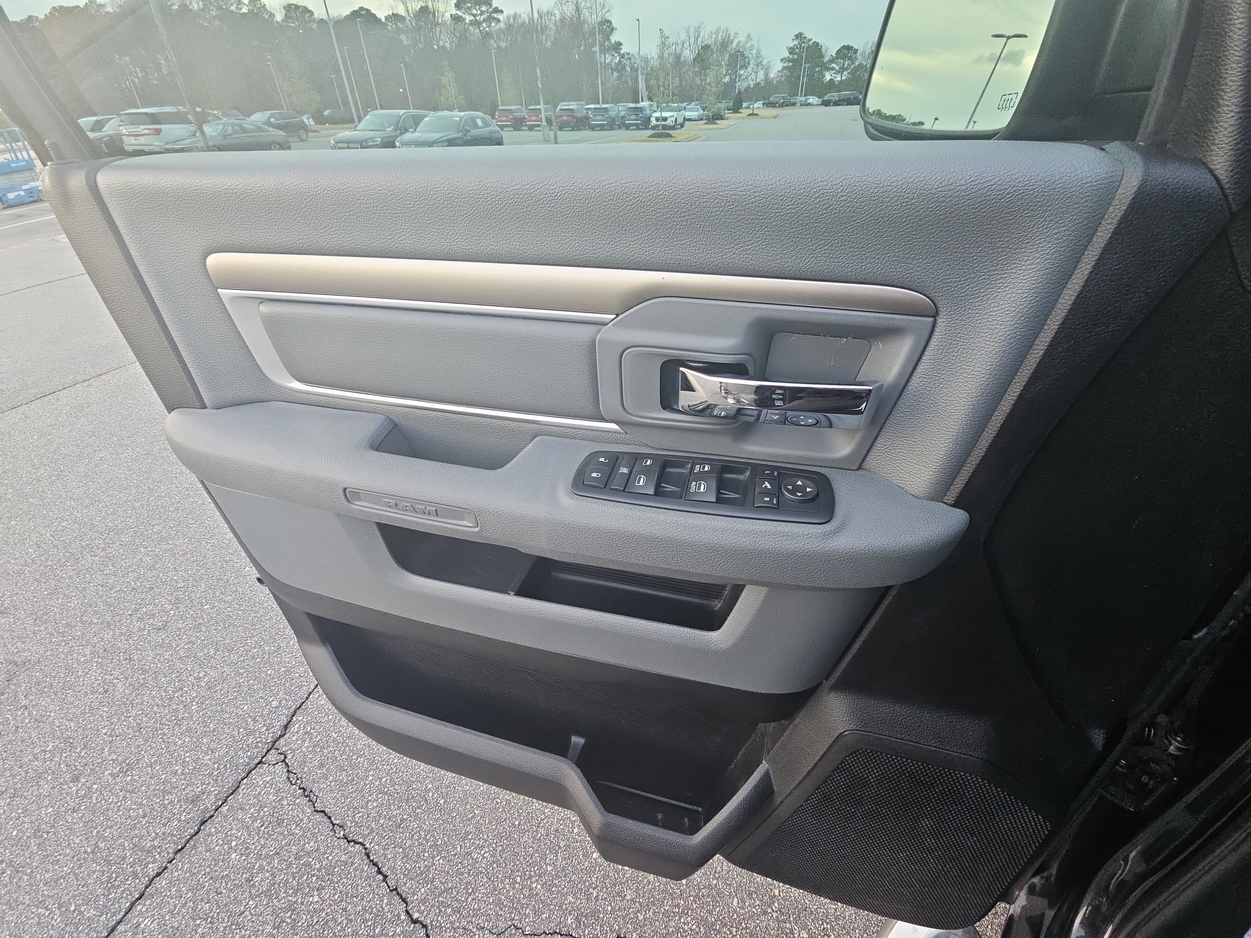 Used 2017 RAM 1500 Big Horn image 26