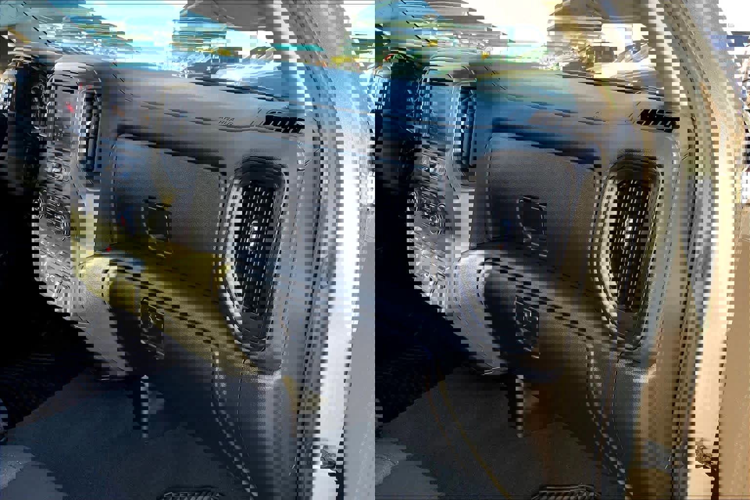 Certified 2025 Chevrolet Silverado 1500 Custom image 21