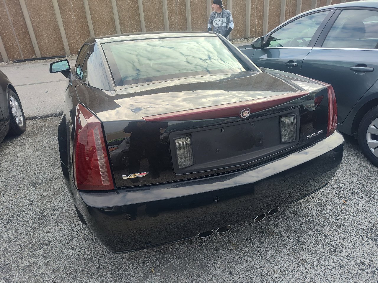 Used 2004 Cadillac XLR 2dr Convertible image 7
