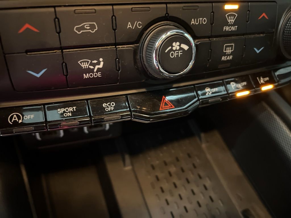 Used 2025 Dodge Durango GT image 32