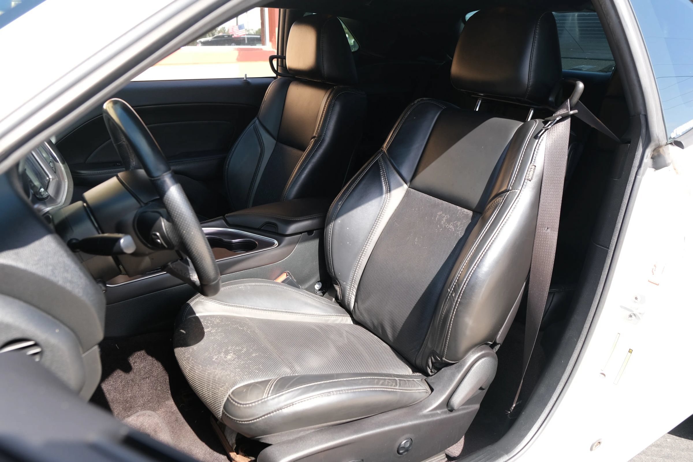 Used 2018 Dodge Challenger SXT Plus RWD image 9