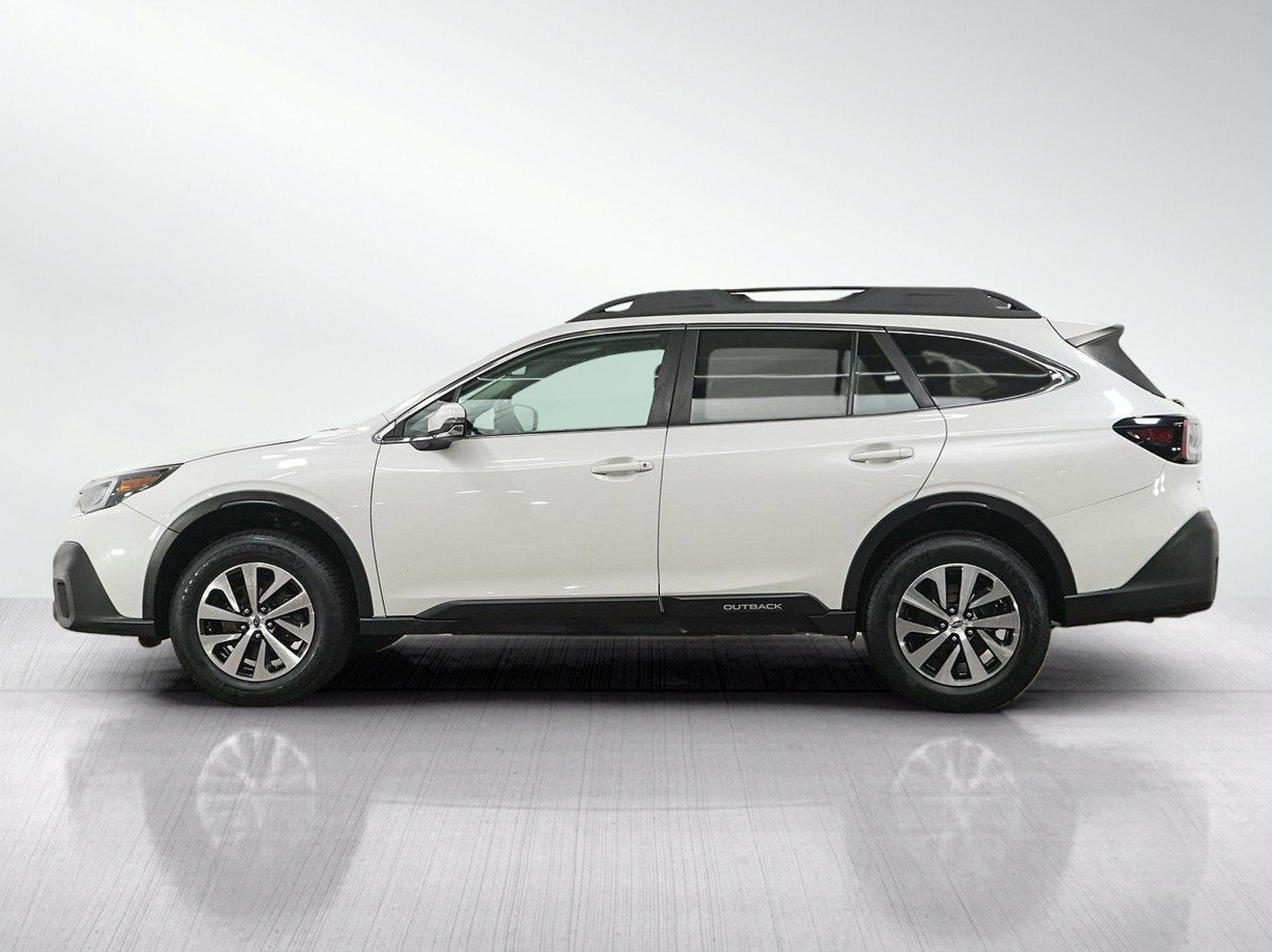 Used 2020 Subaru Outback Premium w/ Popular Package #1 AWD/4WD image 2