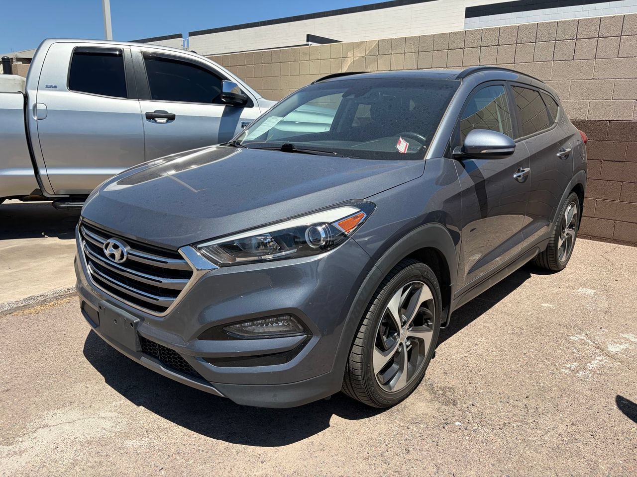 Used 2016 Hyundai Tucson Limited w/ Option Group 03 AWD/4WD image 4