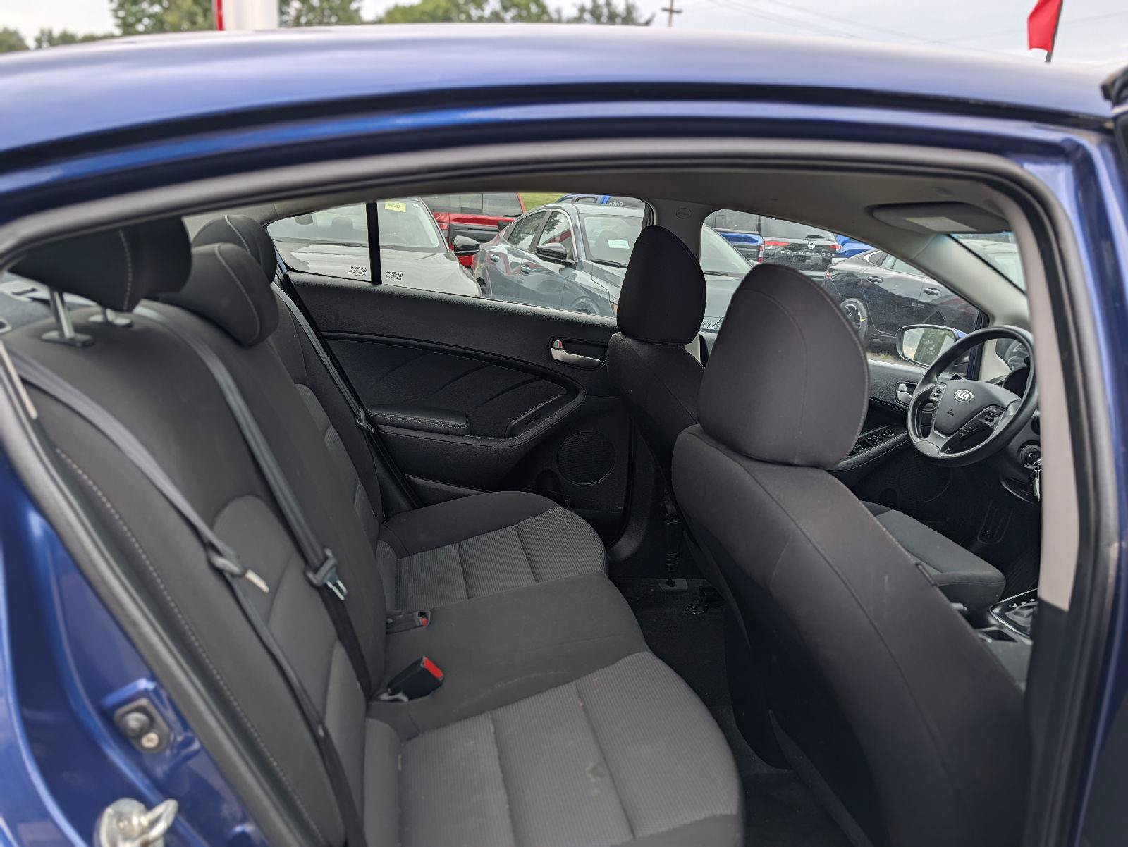 Used 2017 Kia Forte LX FWD image 19