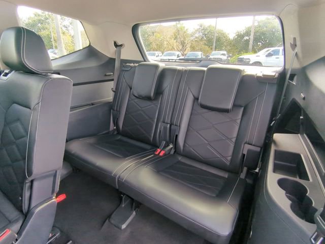 Used 2024 Volkswagen Atlas SE image 16