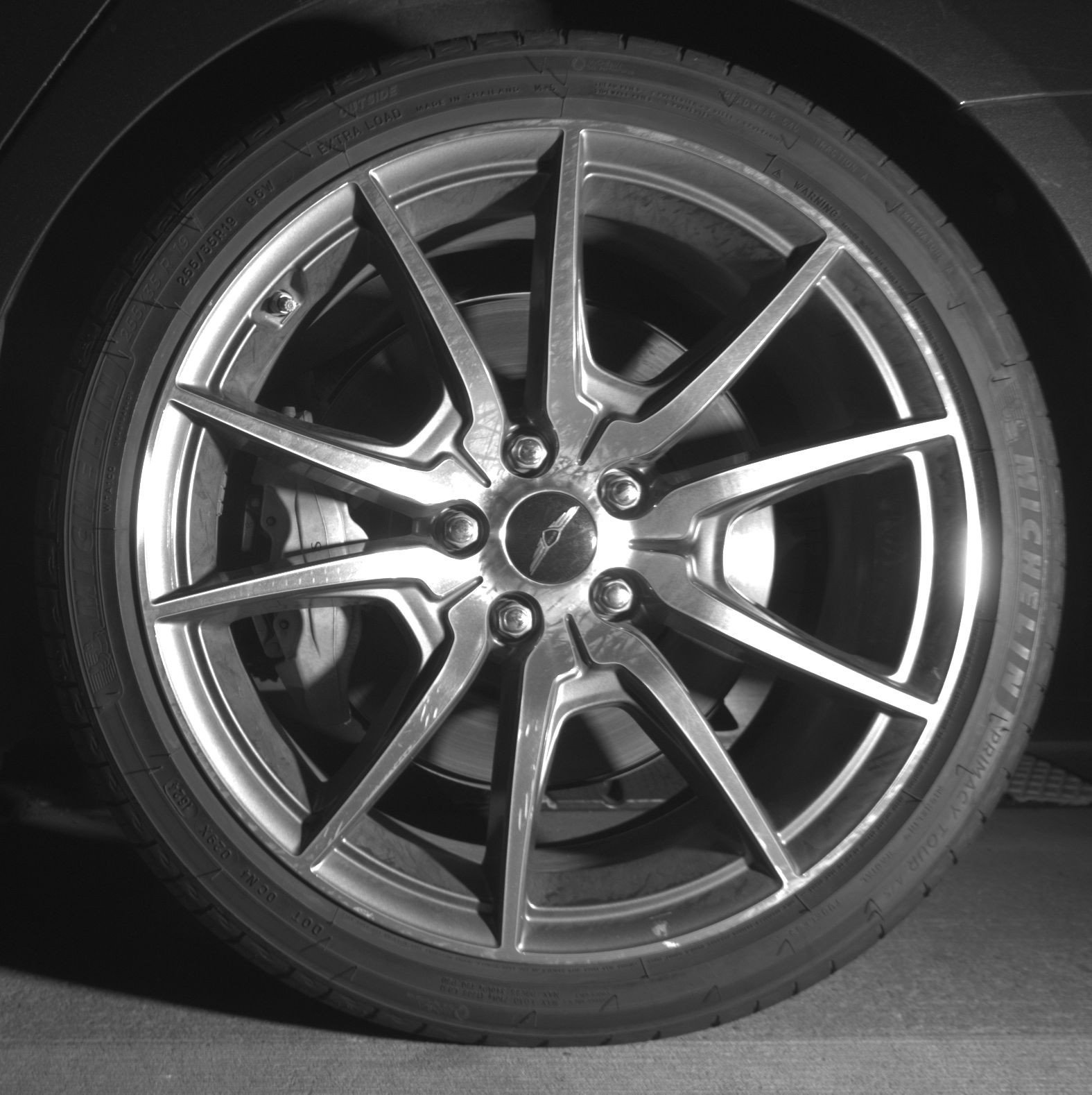 Used 2025 Genesis G70 2.5T image 14