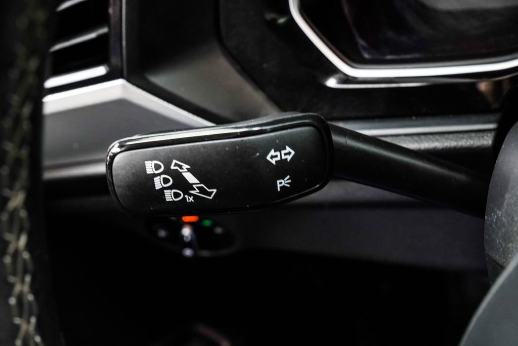 Used 2021 Volkswagen Jetta R-Line w/ R-Line Cold Weather Package image 35