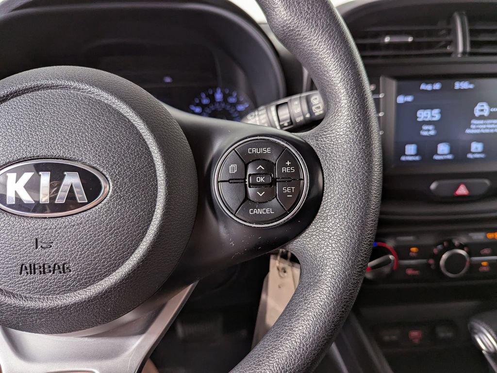 Used 2020 Kia Soul S FWD image 28