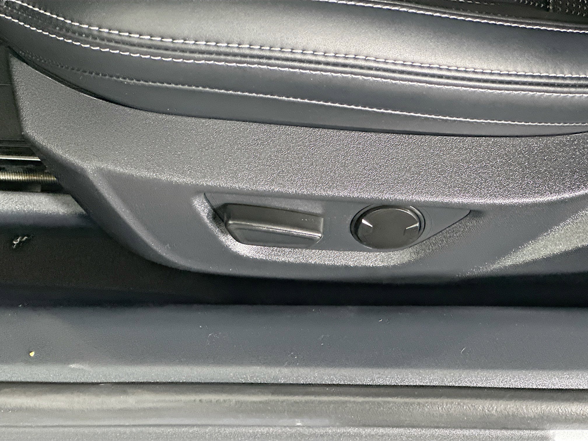 Used 2024 Ford Mustang Premium image 13