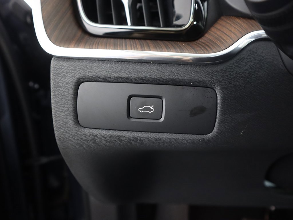 Used 2023 Volvo XC60 B5 Plus w/ Climate Package image 42