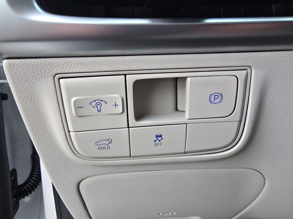 New 2026 Hyundai Tucson Limited image 18