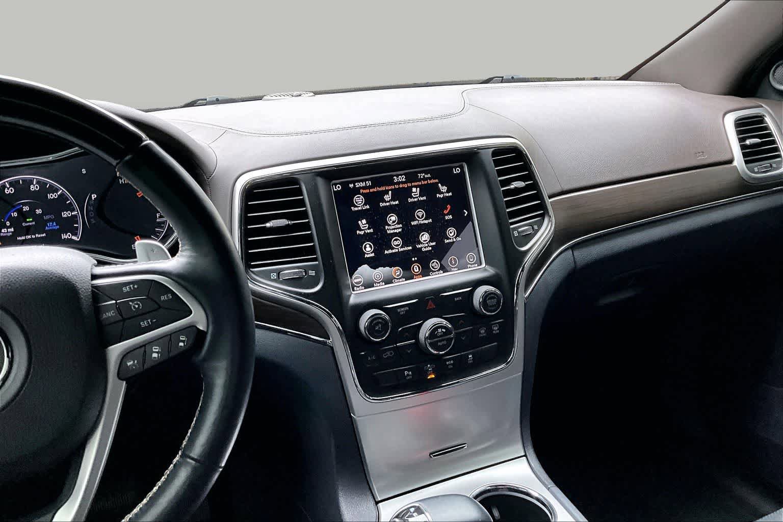Used 2014 Jeep Grand Cherokee Overland w/ Advanced Technology Group AWD/4WD image 6