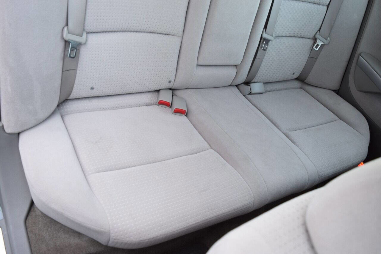 Used 2005 Nissan Maxima 3.5 SE image 36