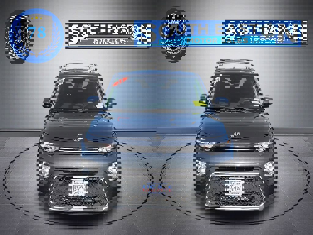 Used 2021 Kia Soul LX image 3