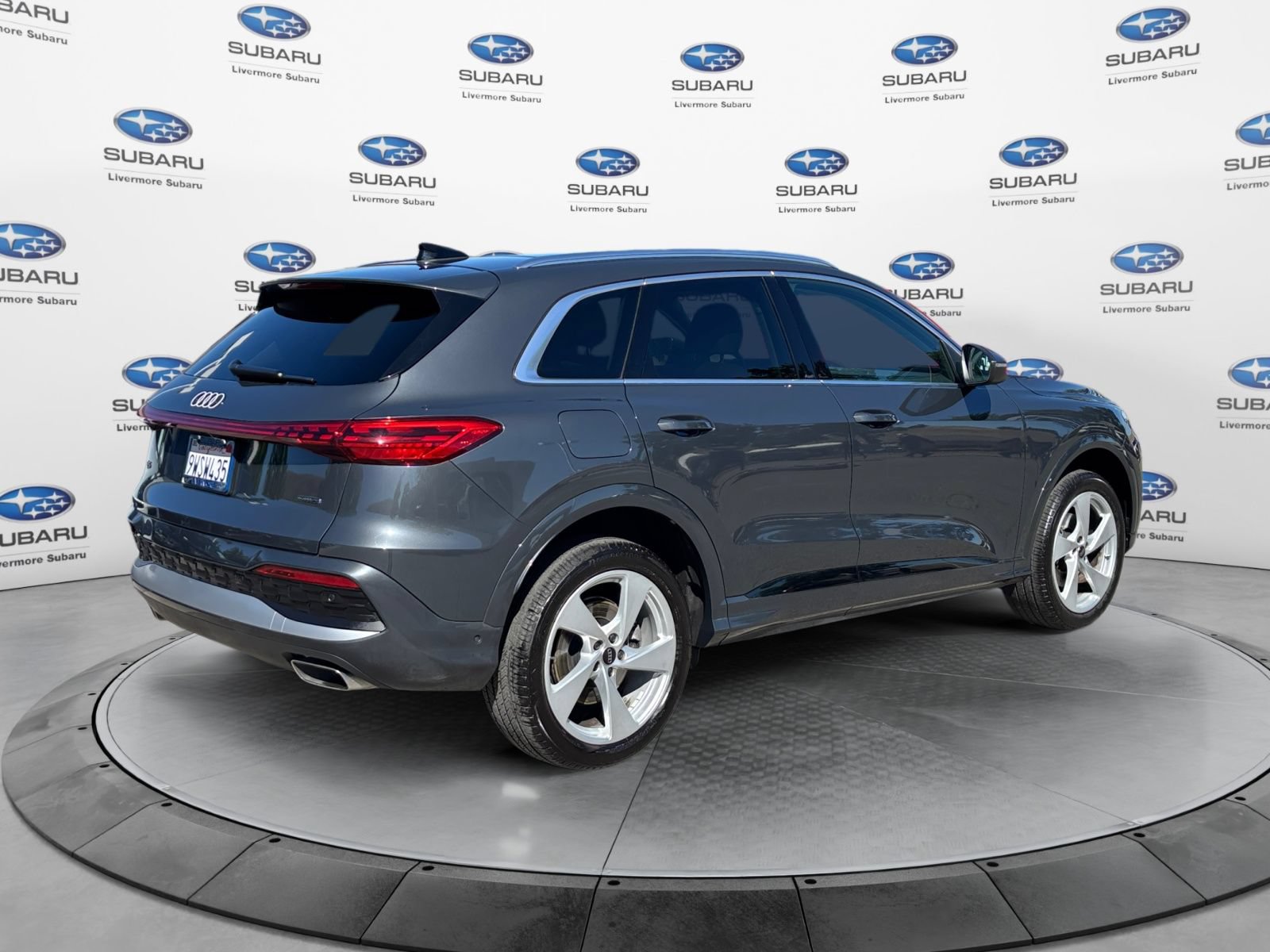 Used 2025 Audi Q5 Premium Plus w/ Premium Plus AWD/4WD image 5