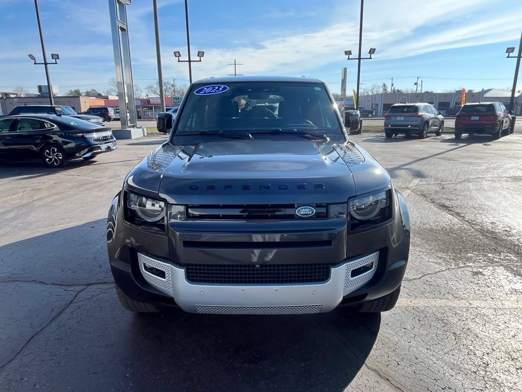 Used 2023 Land Rover Defender 110 SE AWD/4WD image 8