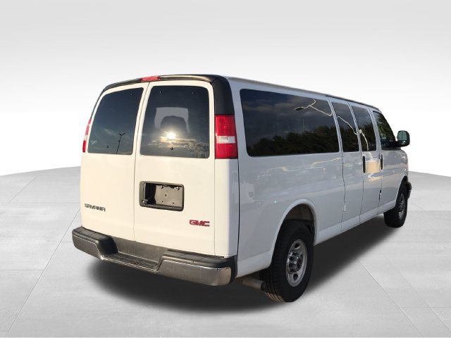 Certified 2025 GMC Savana 3500 LT w/ LT Preferred Equipment Group RWD image 2