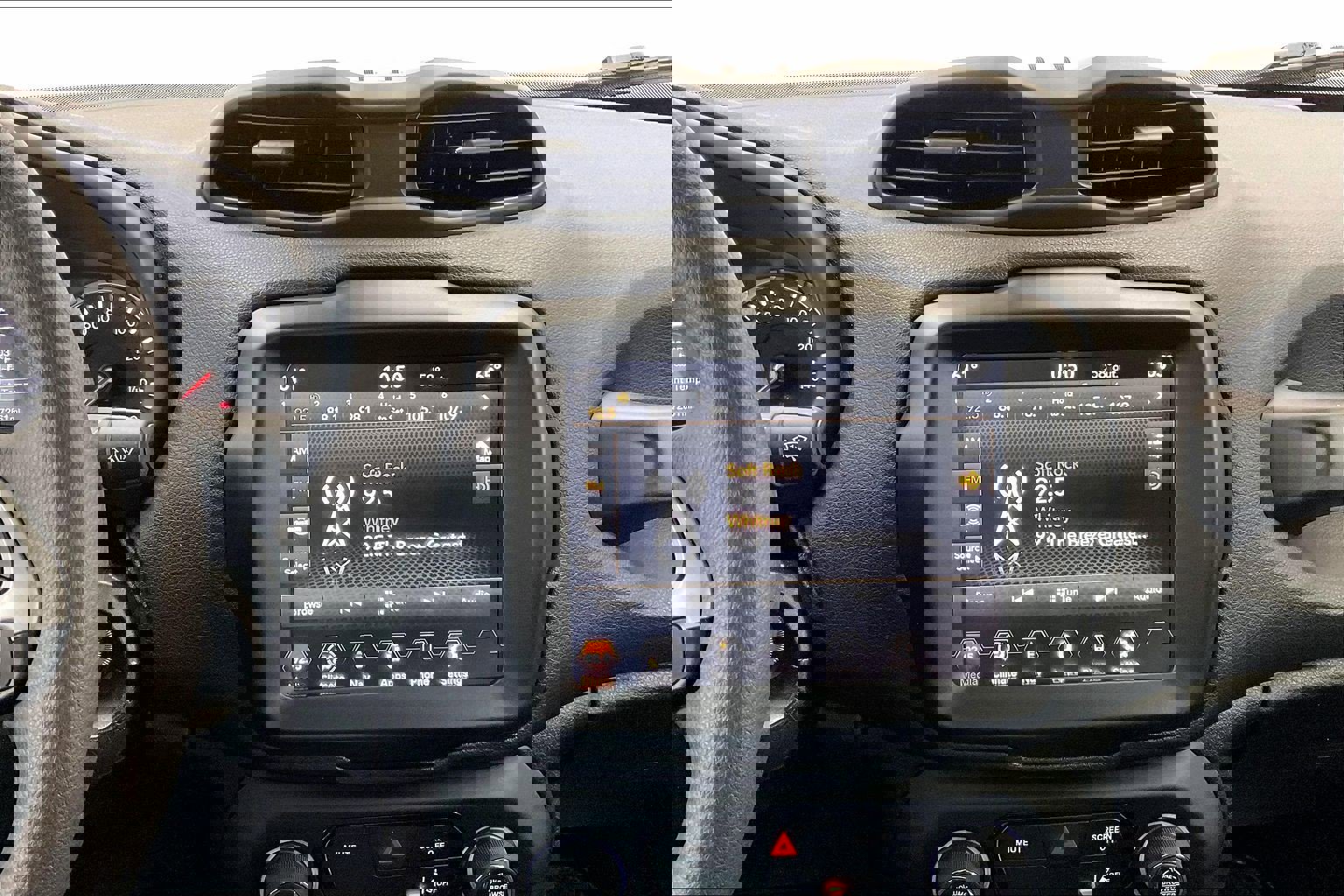 Certified 2023 Jeep Renegade Latitude image 5