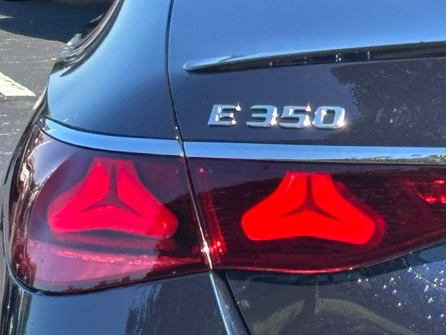 New 2027 Mercedes-Benz E 350 4MATIC Sedan image 11