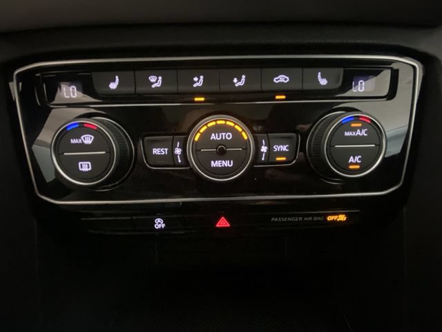Used 2023 Volkswagen Atlas SE w/ Panoramic Sunroof Package AWD/4WD image 18