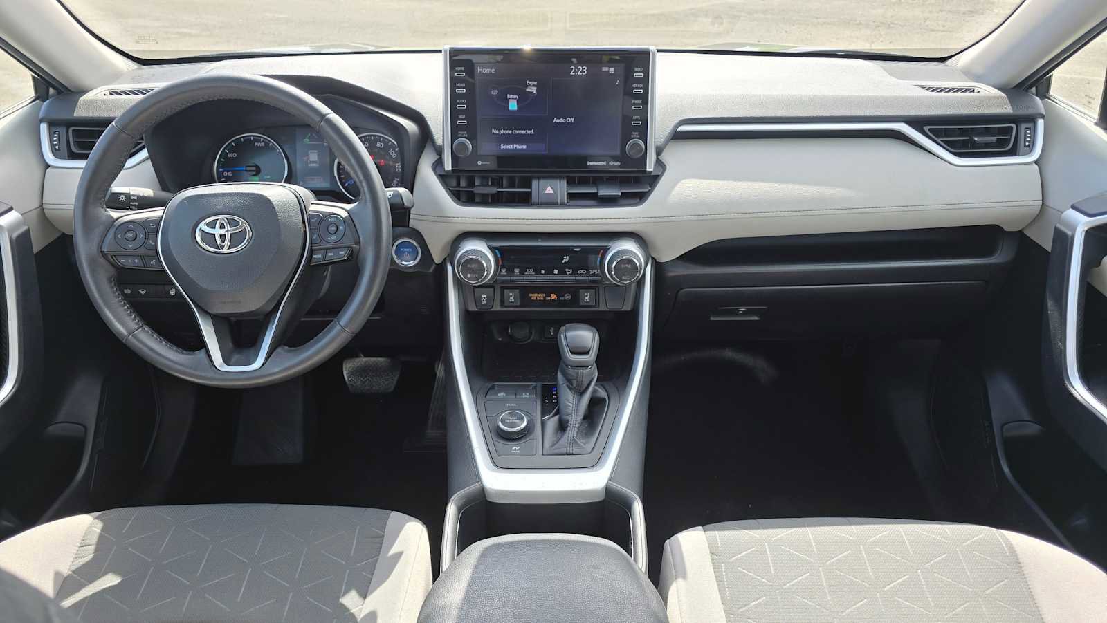 Used 2022 Toyota RAV4 XLE w/ Convenience Package AWD/4WD image 19