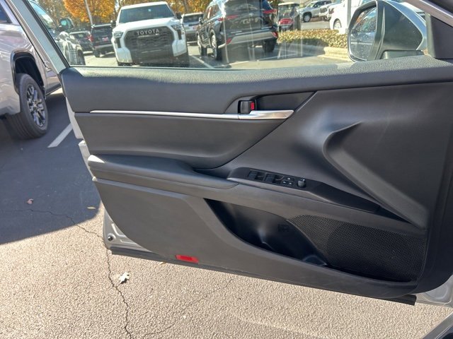Used 2023 Toyota Camry SE image 26
