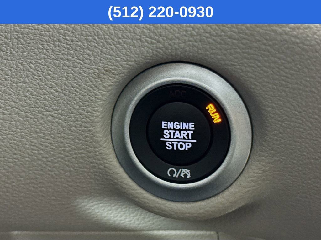 Used 2023 Chrysler Pacifica Limited image 21