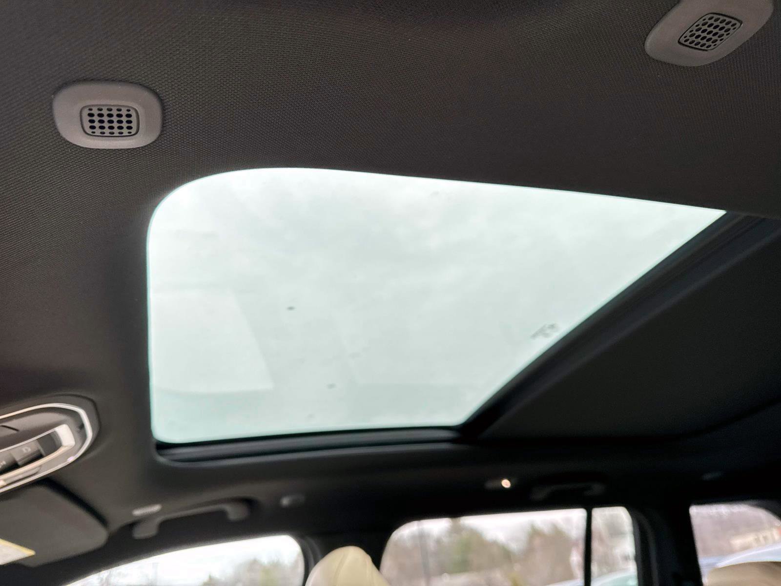 New 2026 Jeep Grand Cherokee Limited image 12