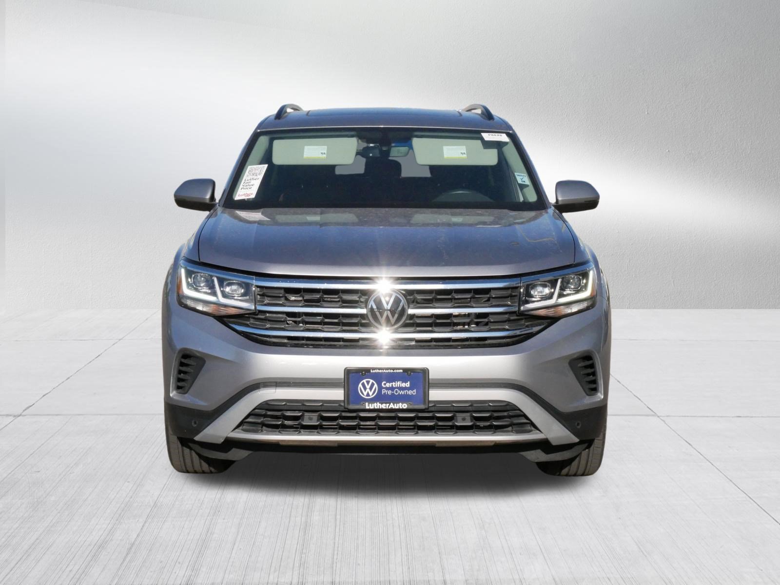 Used 2022 Volkswagen Atlas SE w/ Panoramic Sunroof Package AWD/4WD image 2