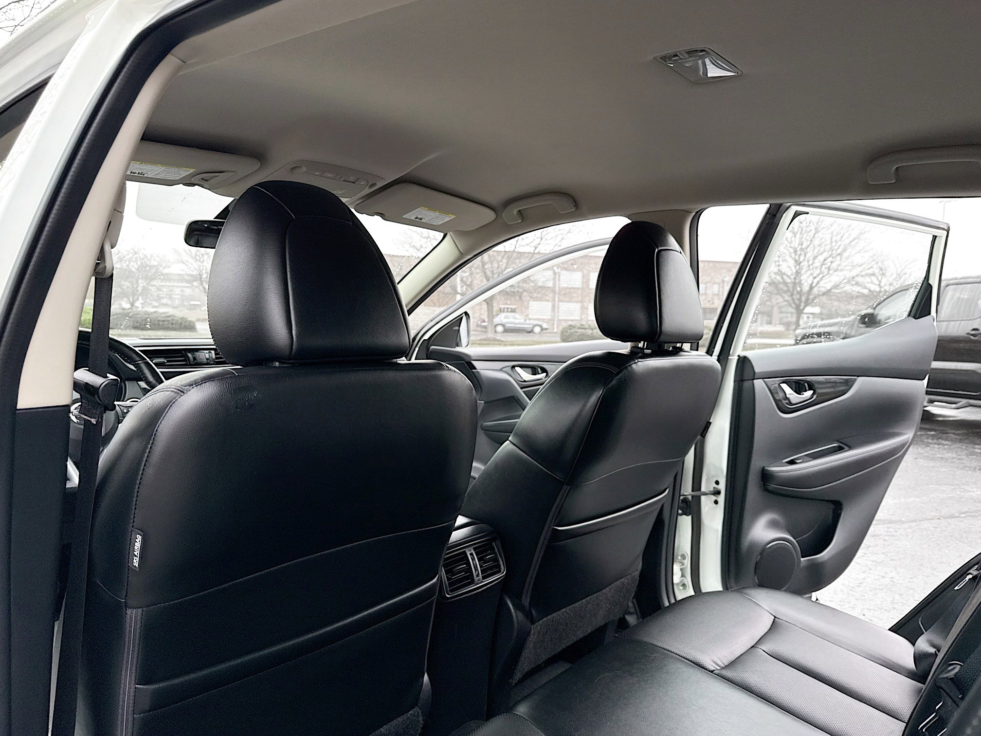 Used 2022 Nissan Rogue Sport SL image 6