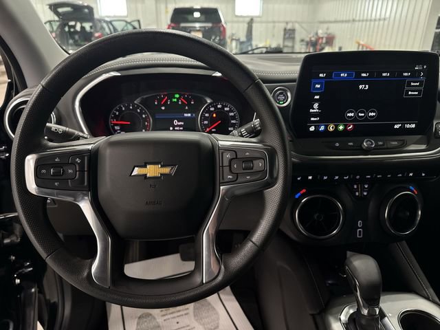 Used 2025 Chevrolet Blazer LT AWD/4WD image 11