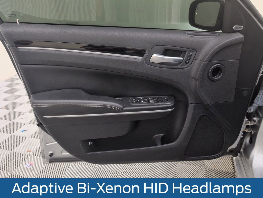 Used 2022 Chrysler 300 S w/ Comfort Group RWD image 31