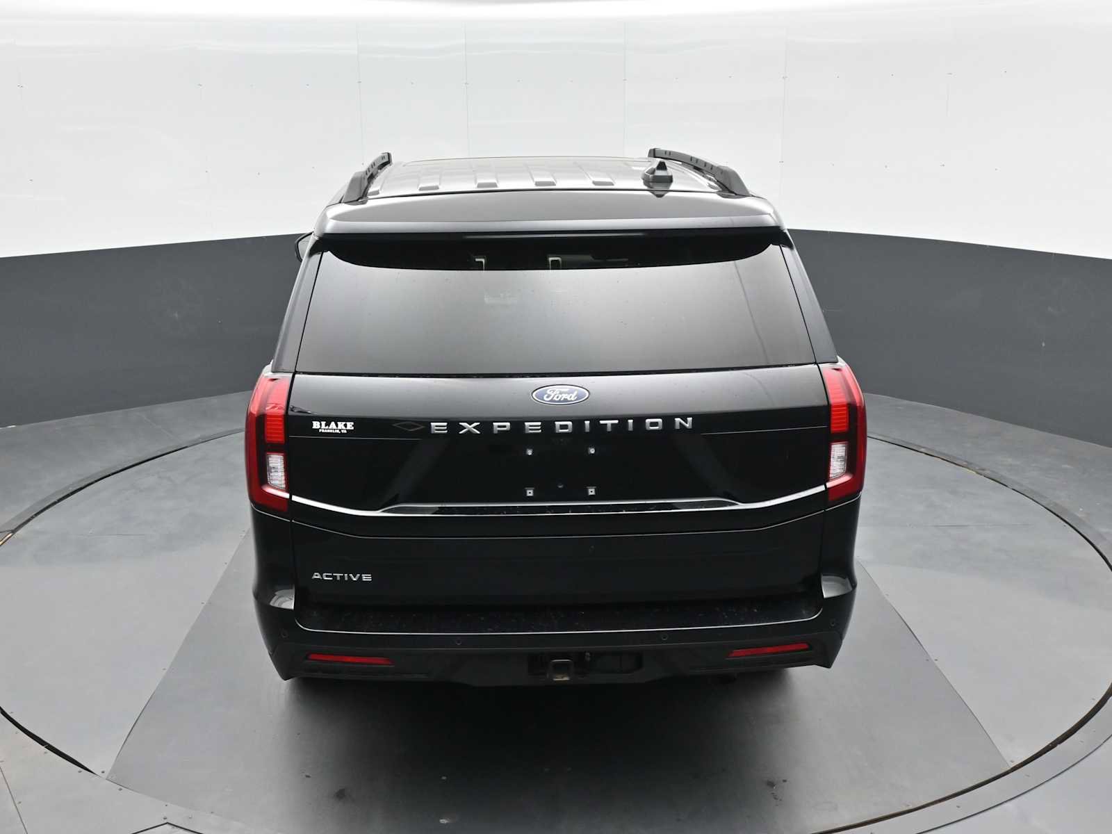 Used 2025 Ford Expedition Active AWD/4WD image 17