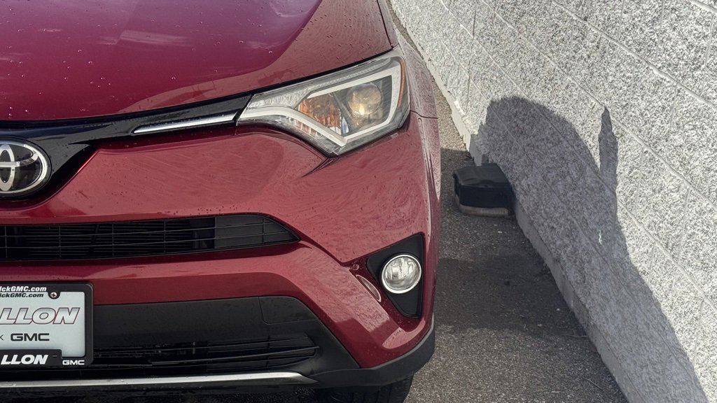 Used 2018 Toyota RAV4 XLE image 6