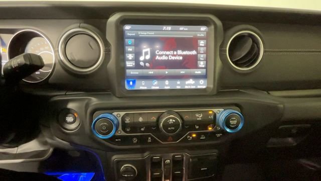 Used 2021 Jeep Gladiator Overland w/ Uconnect 4C Nav & Sound Group AWD/4WD image 32