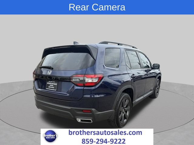 Used 2025 Honda Pilot Sport image 7