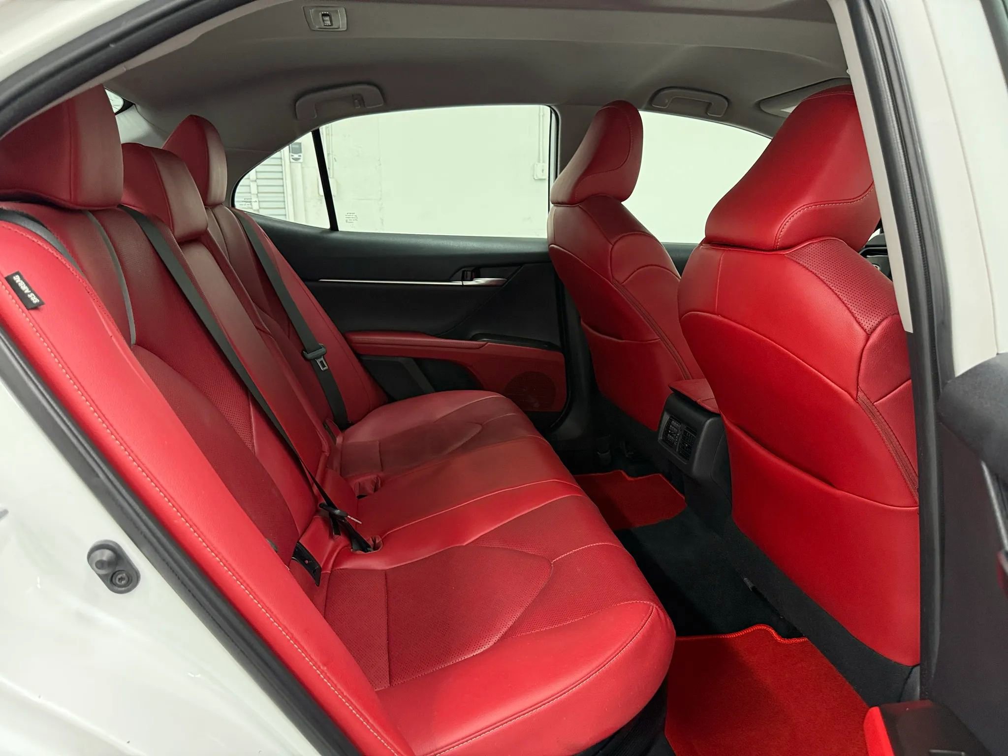 Used 2021 Toyota Camry XSE w/ Navigation Upgrade Package image 15