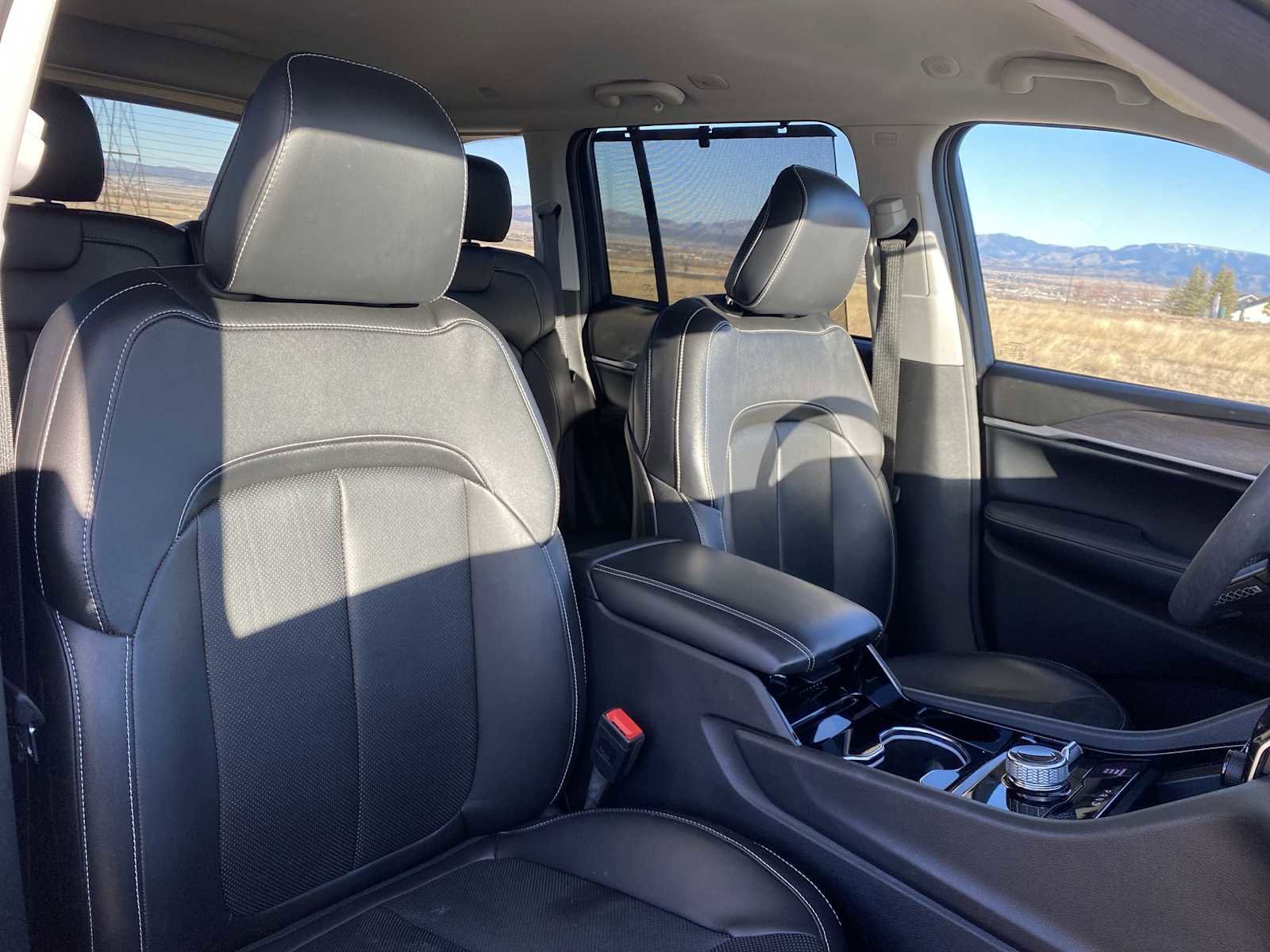 Certified 2023 Jeep Grand Cherokee Limited w/ Luxury Tech Group II image 16