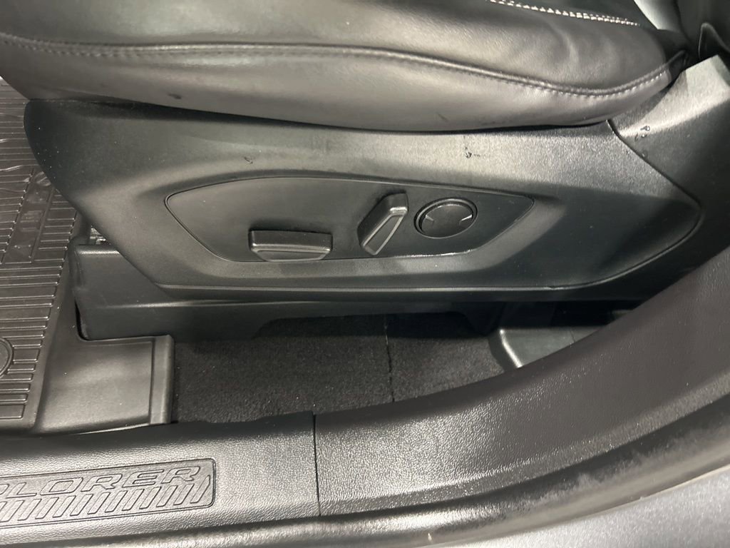 Certified 2023 Ford Explorer XLT w/ Equipment Group 202A image 13