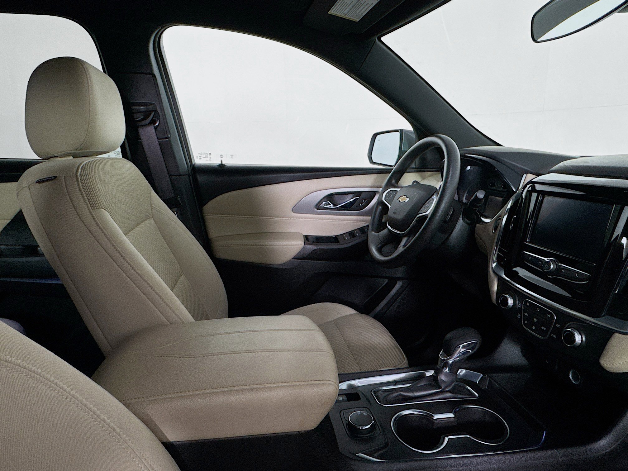 Used 2024 Chevrolet Traverse LS w/ Safety Package image 28