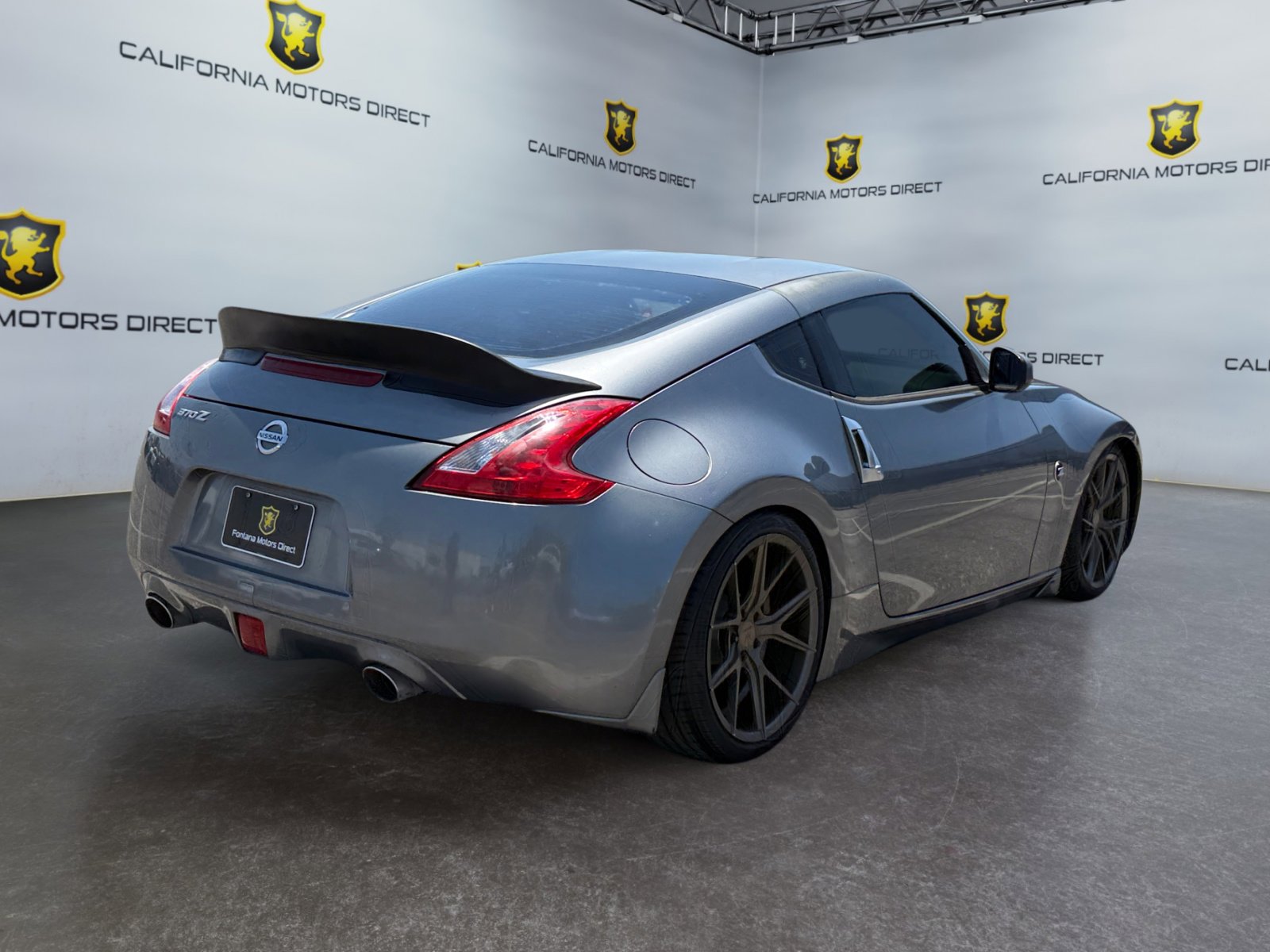 Used 2017 Nissan 370Z Coupe RWD image 5