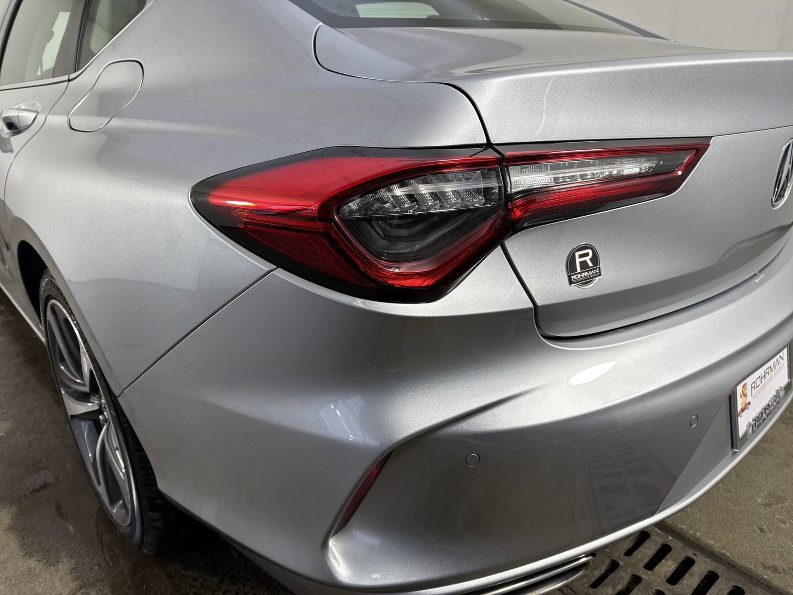 Certified 2025 Acura TLX w/ Technology Package image 32
