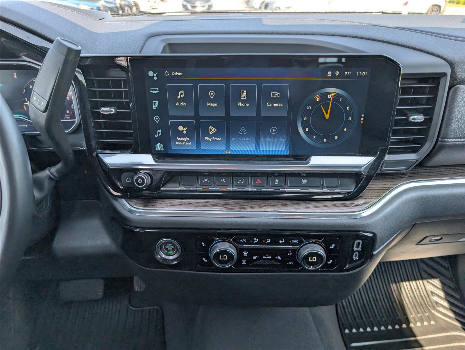 Used 2024 Chevrolet Silverado 1500 RST AWD/4WD image 17