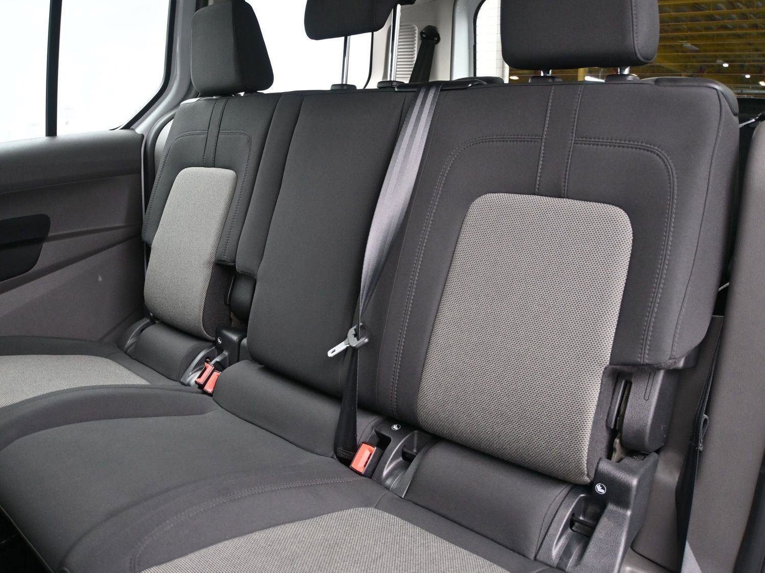 Used 2022 Ford Transit Connect XL image 9